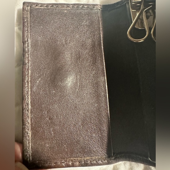 Authentic GG leather 6 key case. - Picture 8 of 8